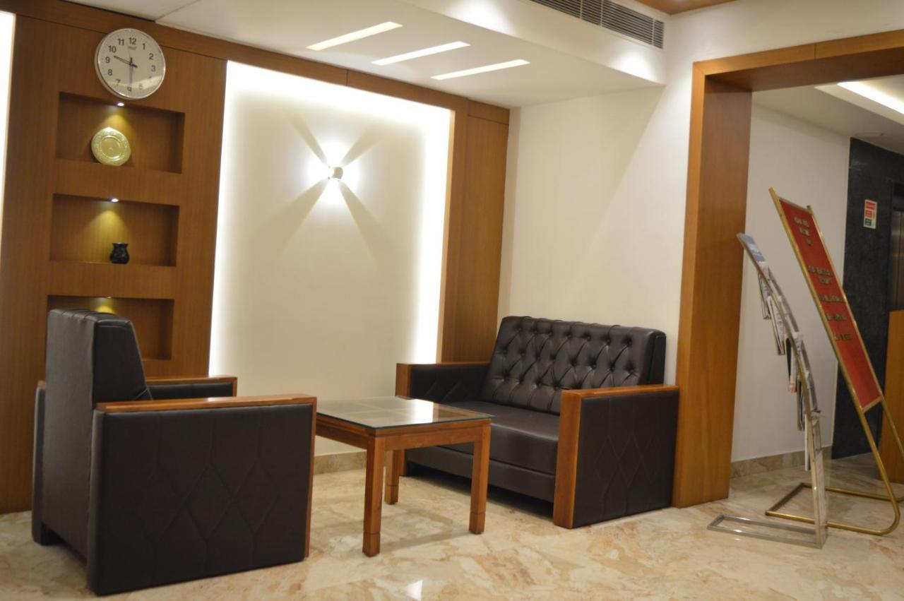 Hotel Apsara Shoranur Zewnętrze zdjęcie