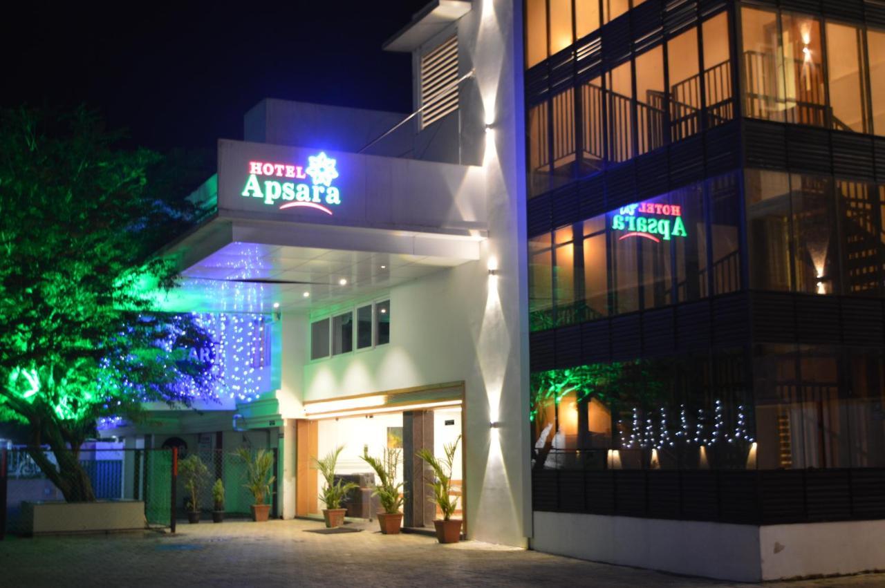Hotel Apsara Shoranur Zewnętrze zdjęcie