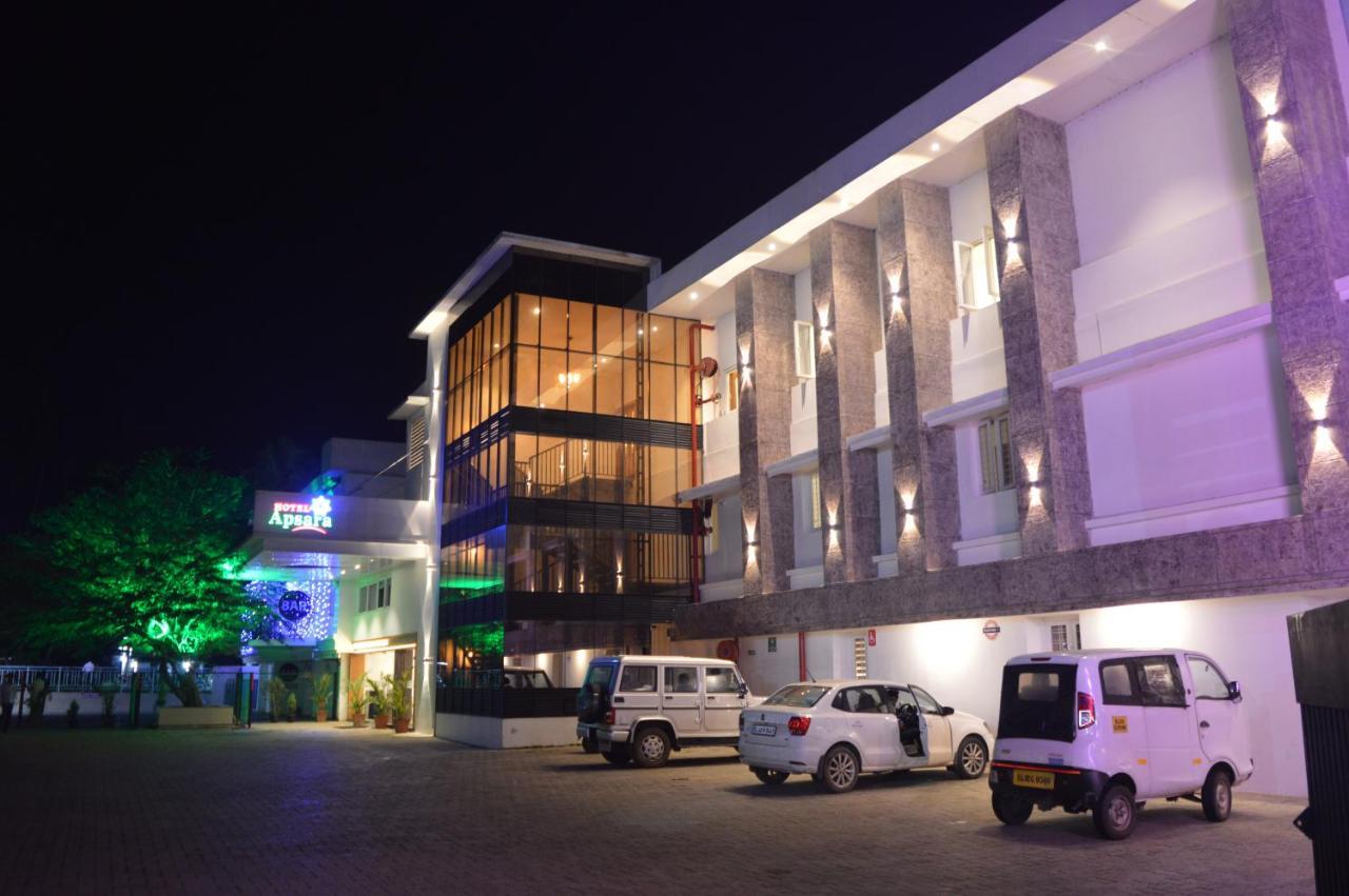 Hotel Apsara Shoranur Zewnętrze zdjęcie