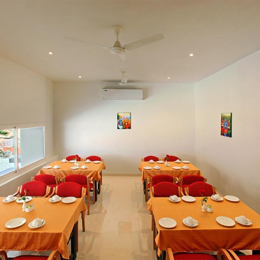 Hotel Apsara Shoranur Zewnętrze zdjęcie