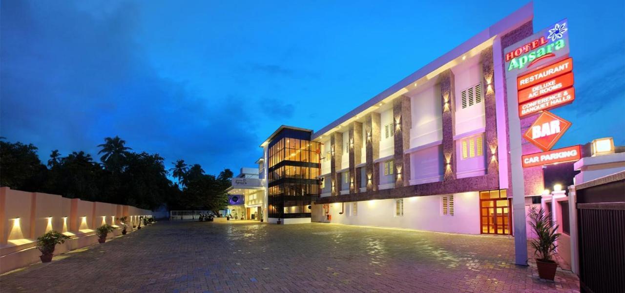 Hotel Apsara Shoranur Zewnętrze zdjęcie