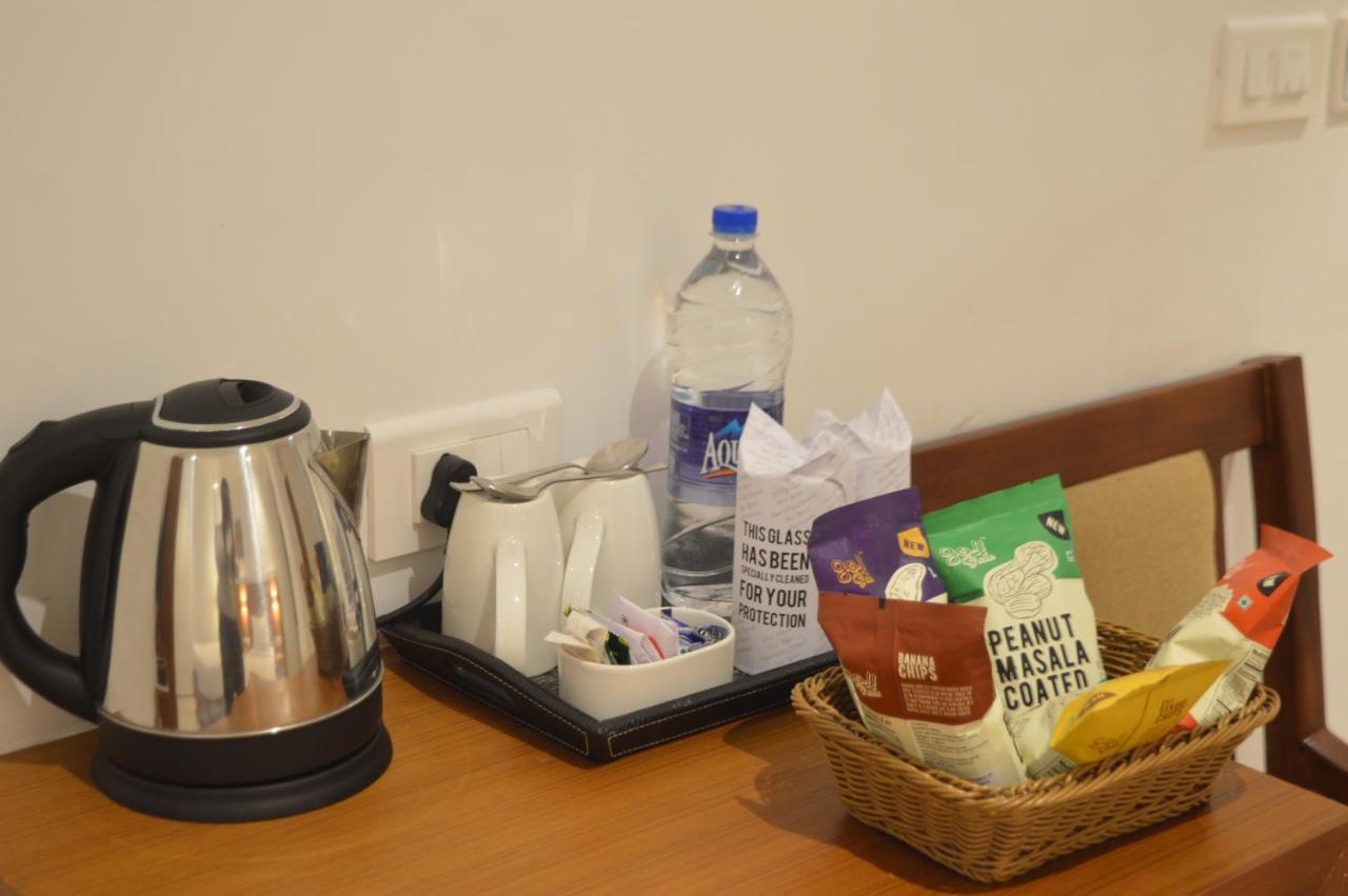 Hotel Apsara Shoranur Zewnętrze zdjęcie